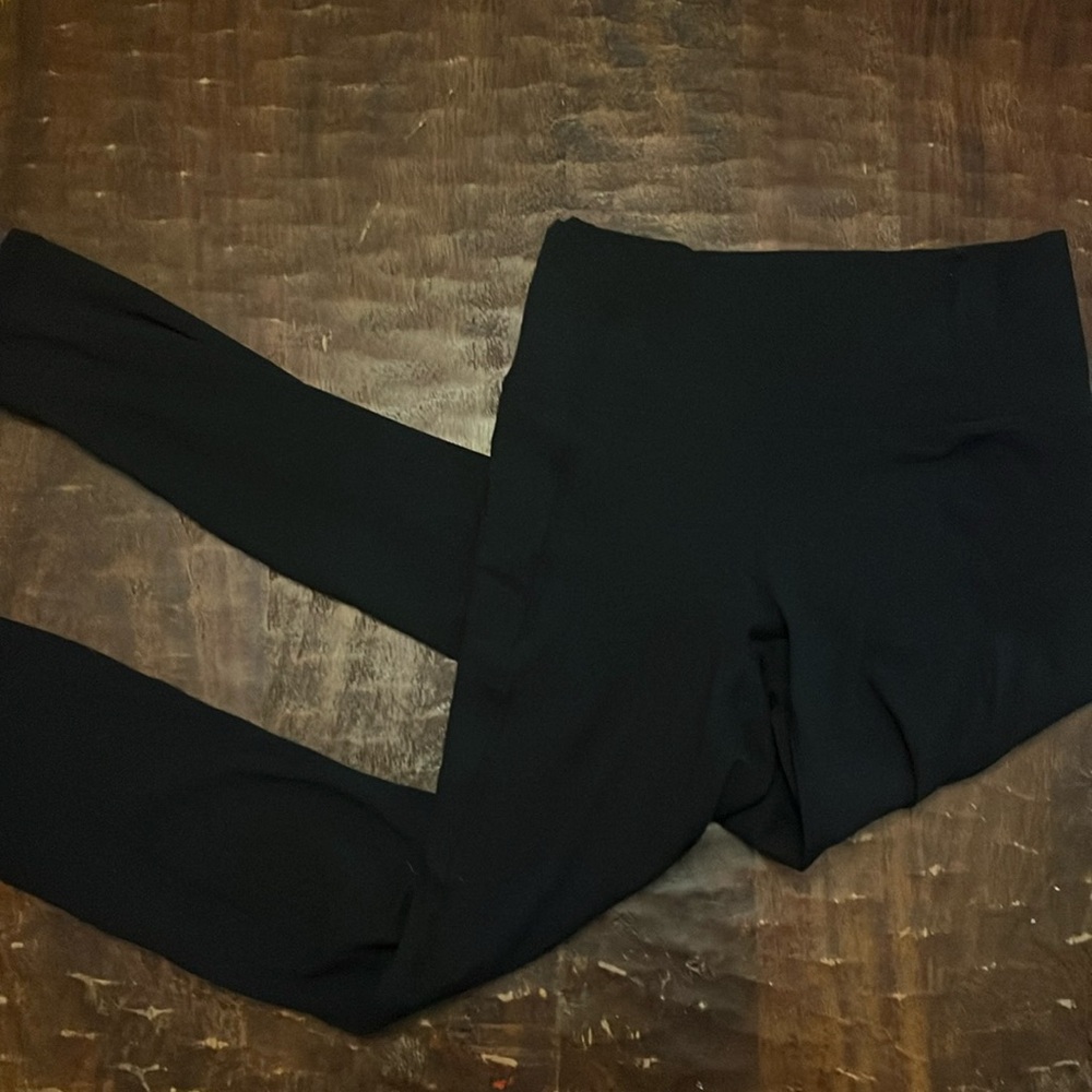 Black Fabletics Leggings